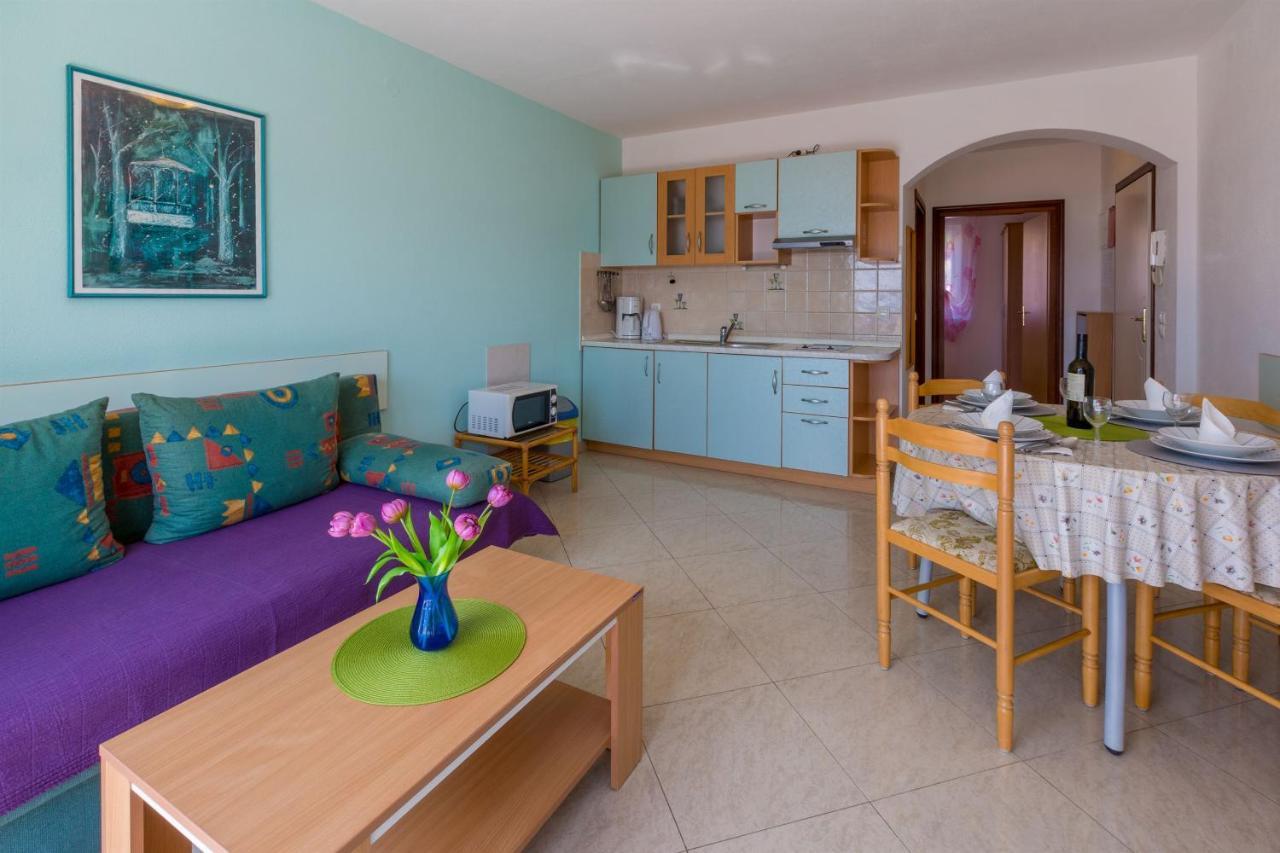 Apartments Vanessa Dramalj Luaran gambar
