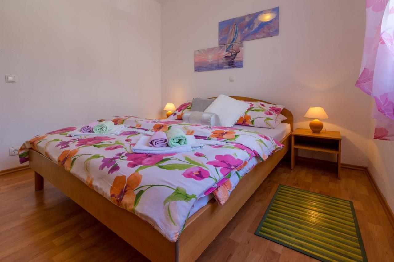 Apartments Vanessa Dramalj Luaran gambar