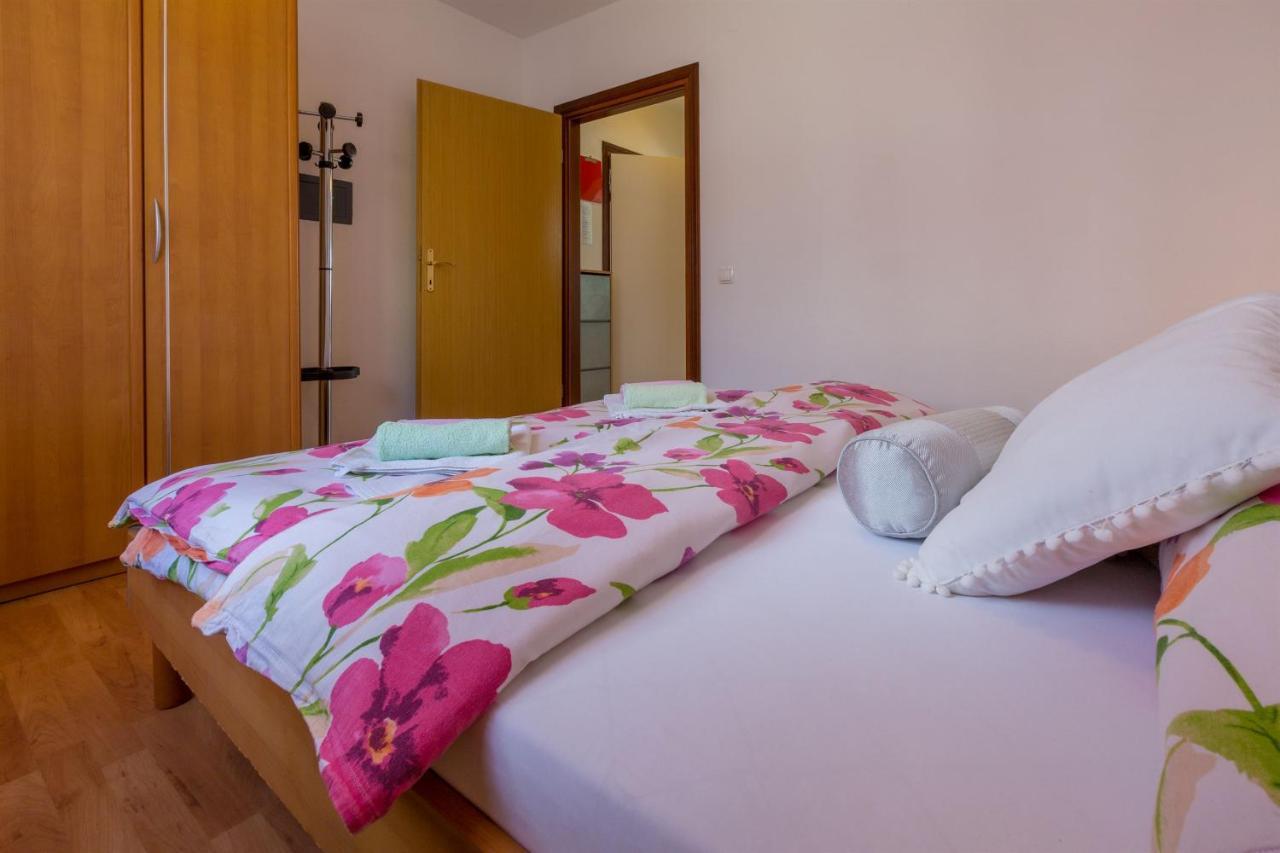 Apartments Vanessa Dramalj Luaran gambar